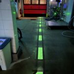 Marquage au sol phosphorescent industrie Luminokrom